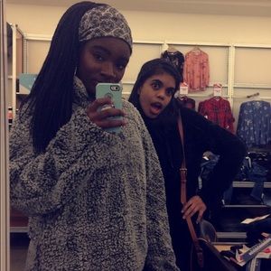 Meet your Posher, Danielle